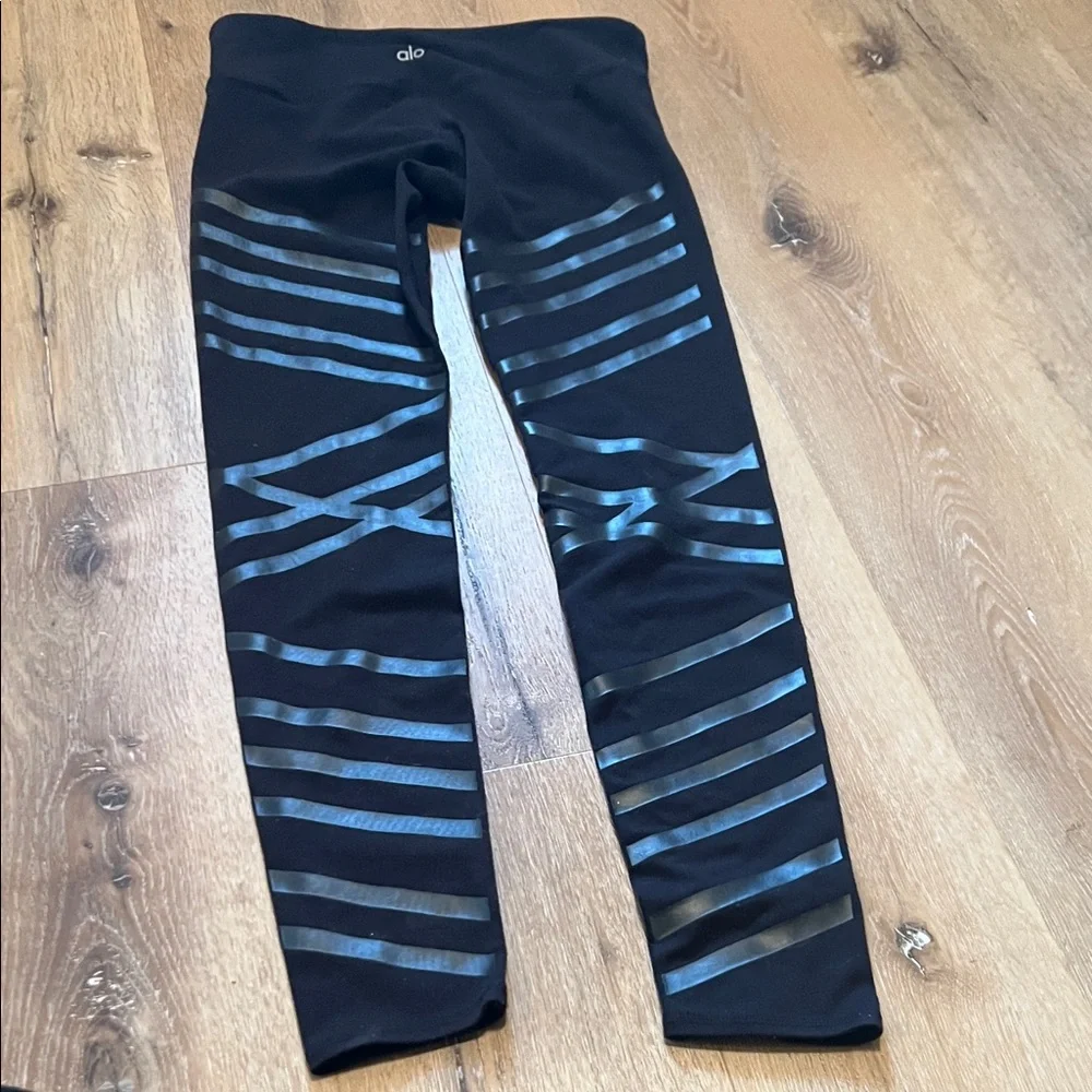 Alo Medium Black Leggings with Striped Design Gently Used